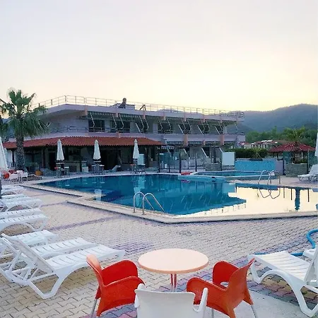 Palmera Hotel 2*
